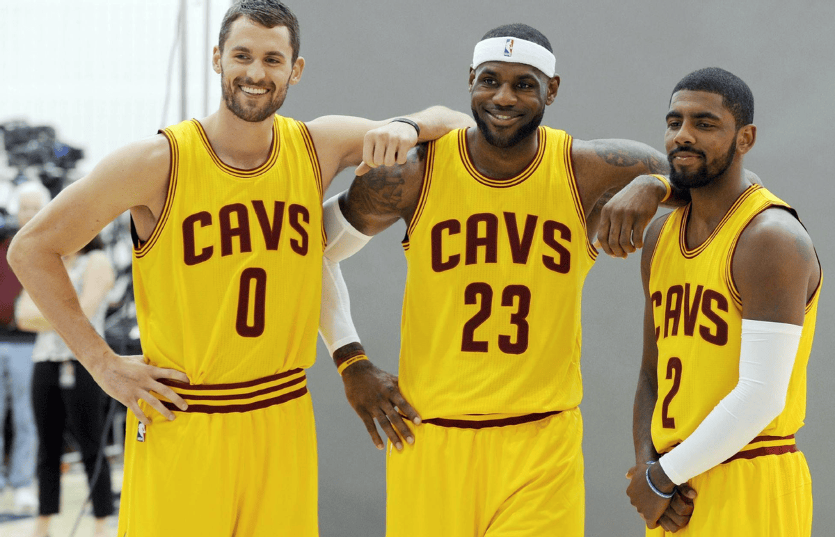 詹姆斯季后赛状态正佳，骑士队实力显著提升