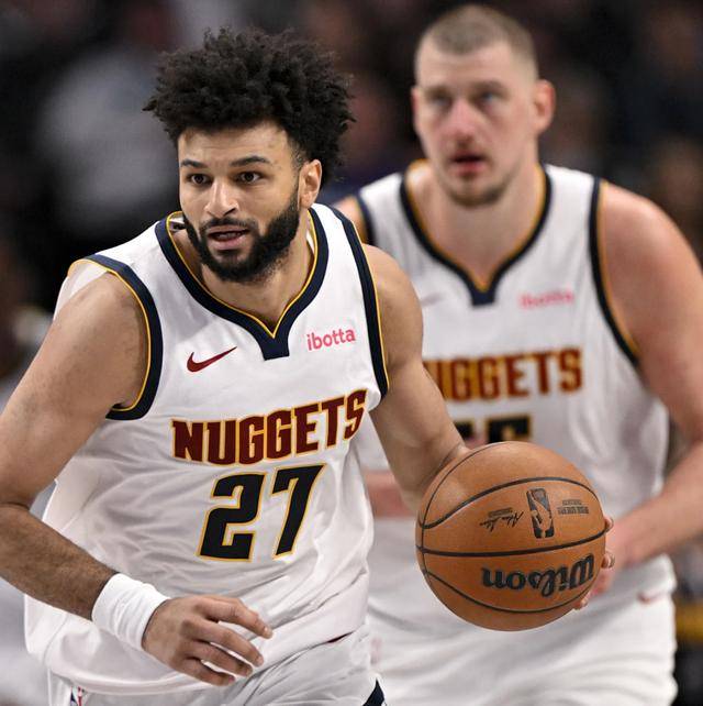 76人队大胜热火,晋级东部半决赛对阵雄鹿 76人队大胜热火,晋级东部半决赛对阵雄鹿