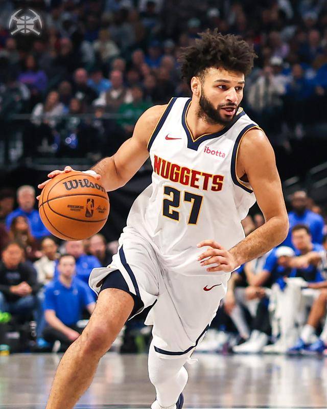 76人队大胜热火,晋级东部半决赛对阵雄鹿 76人队大胜热火,晋级东部半决赛对阵雄鹿