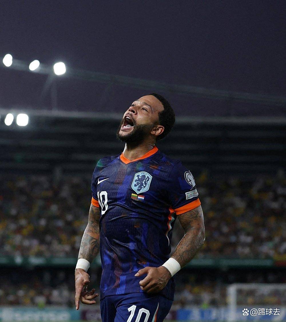 荷兰队宣布欧洲杯23人名单，德佩入选