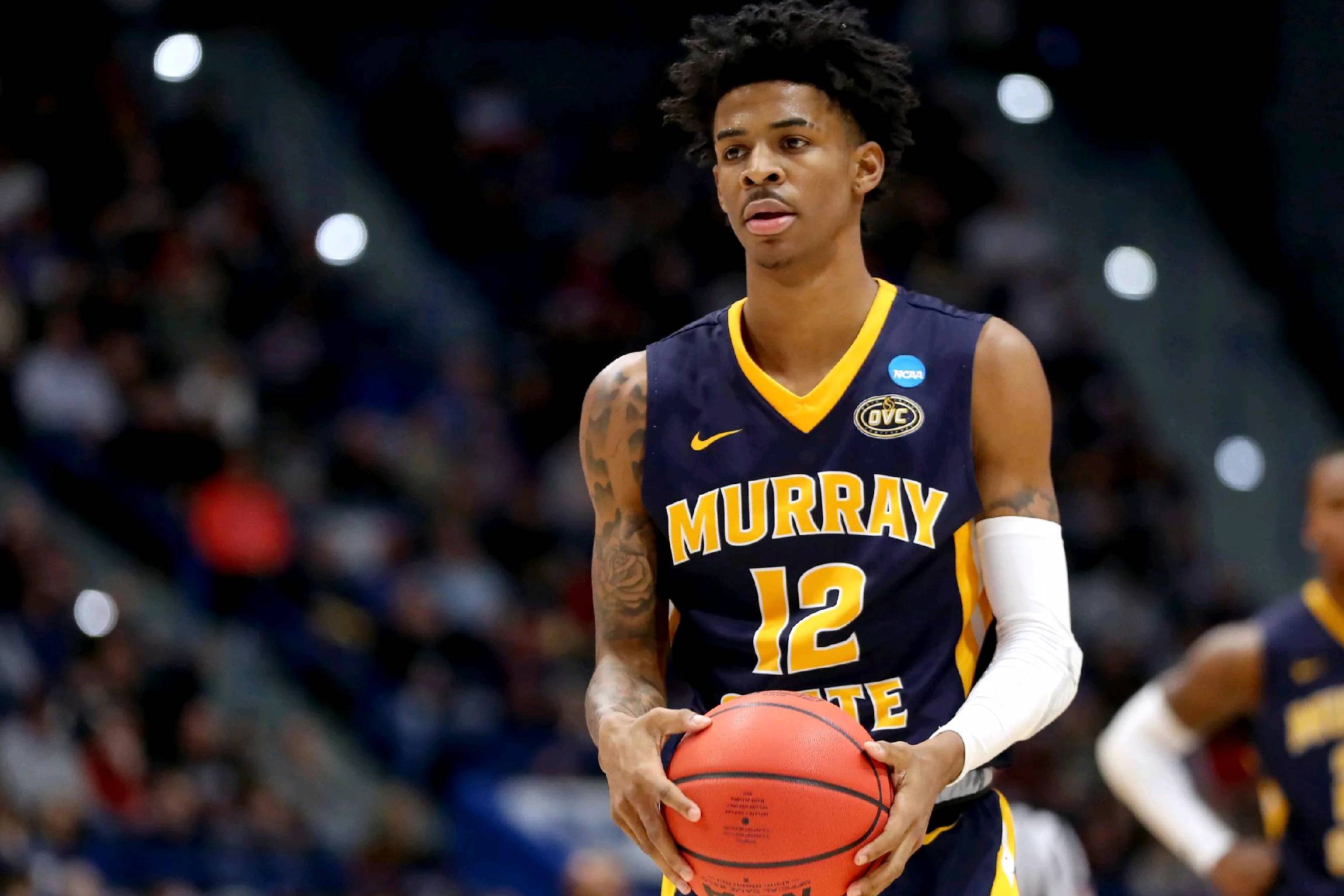 开云下载-灰熊不敌太阳，莫兰特表现低迷