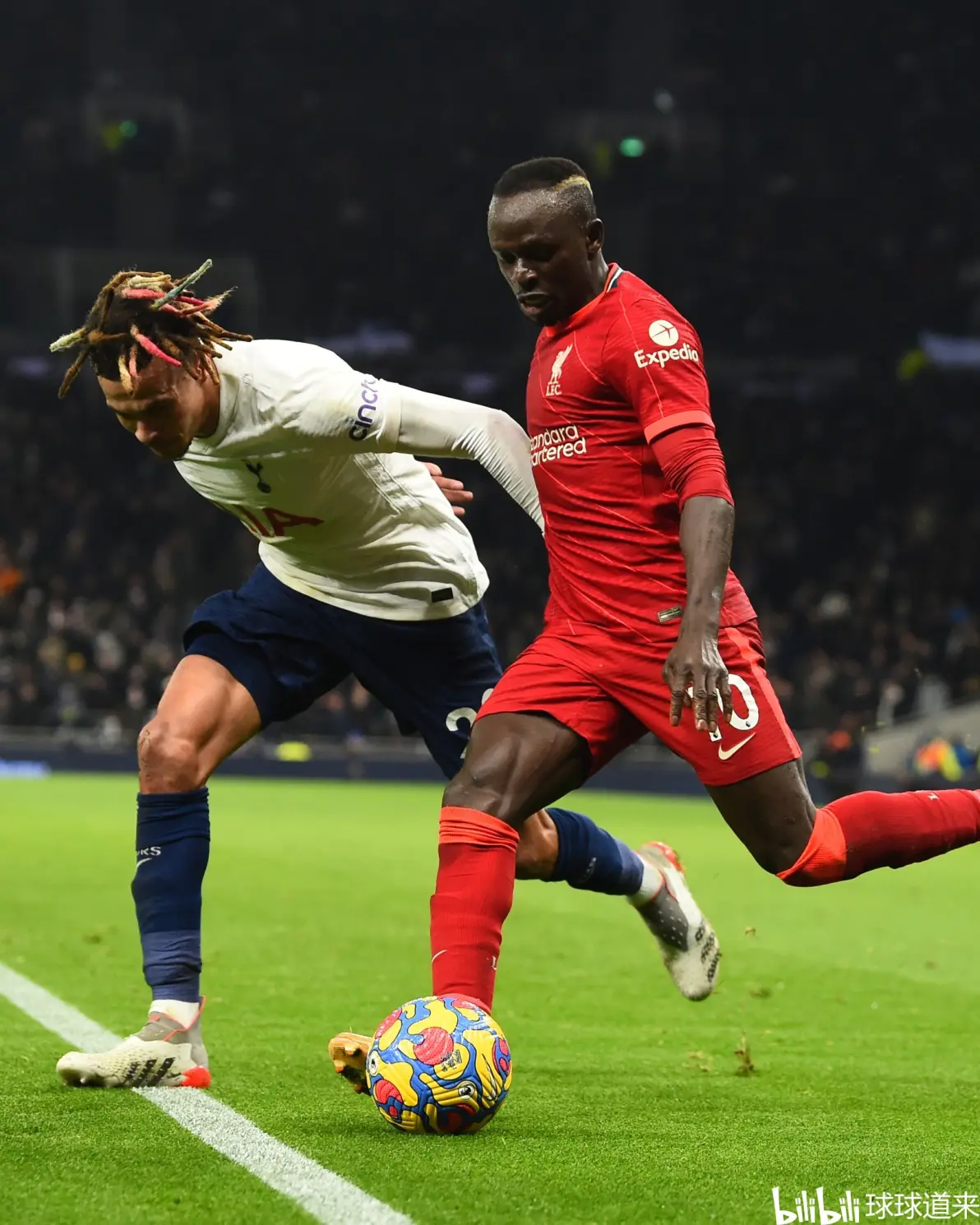 莱斯特城客场战平维拉，保持不败走势