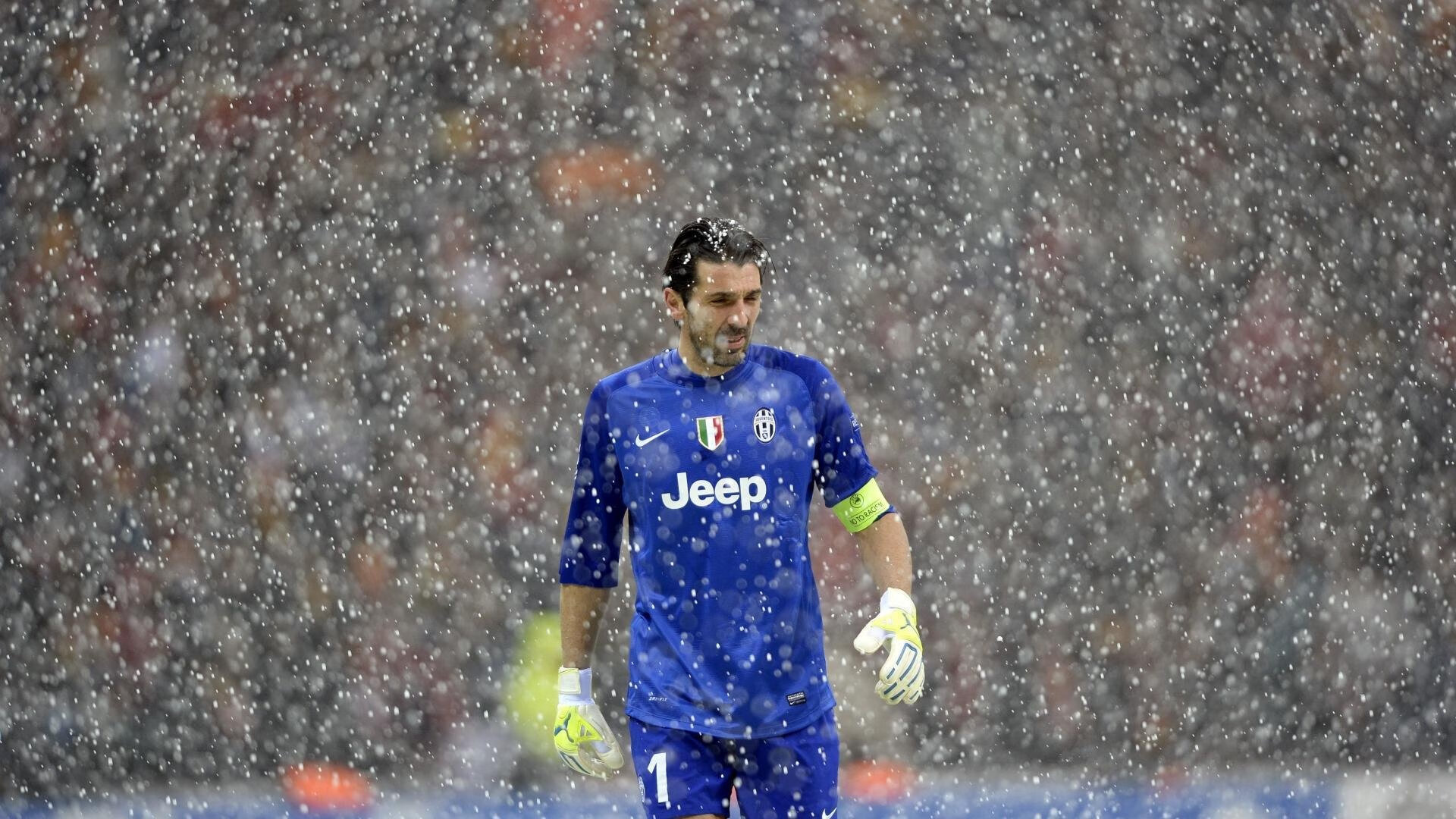 门神难救主！AC米兰补时绝杀巴西，库尔图瓦9次神扑难挽败局